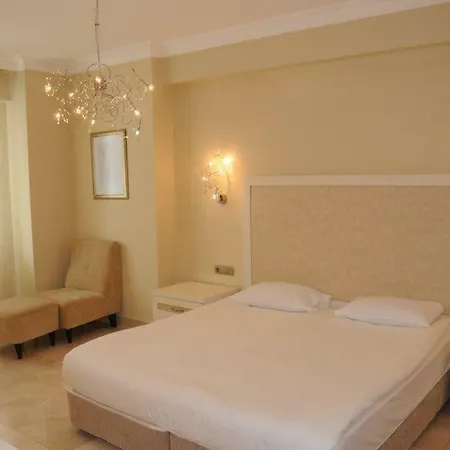 Goldcity Szálloda 5*